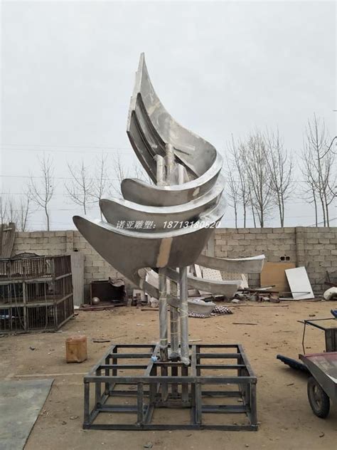 赤峰专业订做不锈钢雕塑