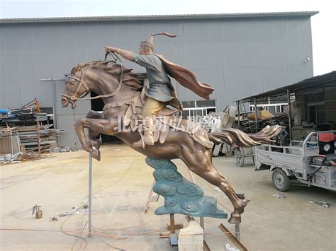 赤峰定制人物雕塑公司