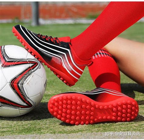 足球鞋松紧度一般是多少