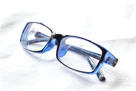 近视150-200配眼镜多少钱