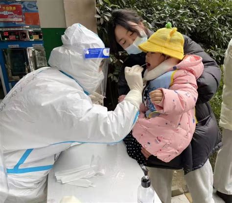 郑州核酸检测找到四个孩子