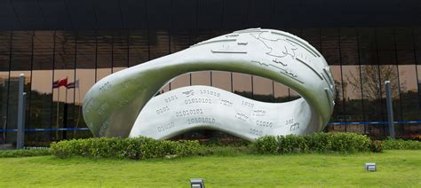 重庆大型玻璃钢雕塑设计