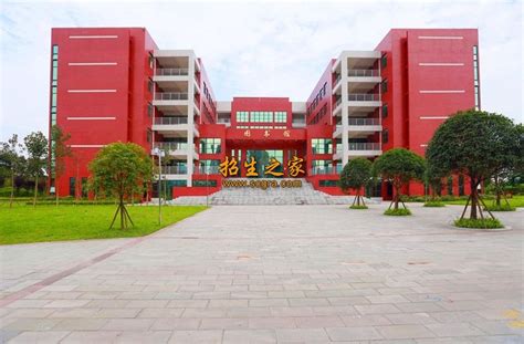 重庆平面设计学校排名