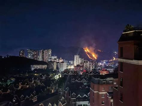 重庆涪陵山火两处已燃一夜