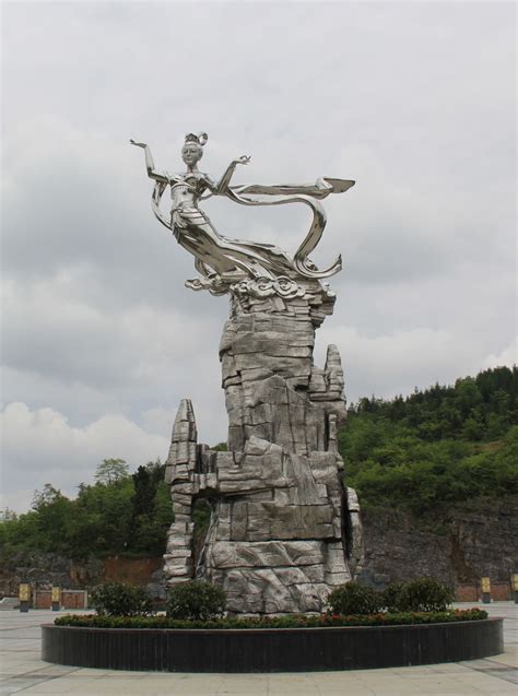 重庆雕塑摆件生产厂家