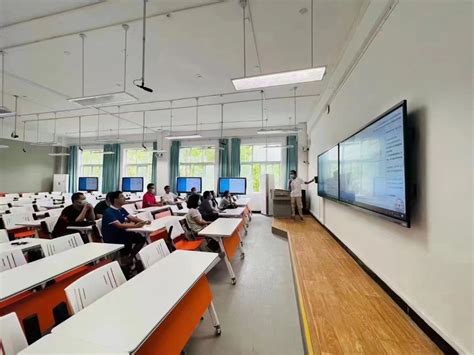 重庆高校智慧教室课程建设