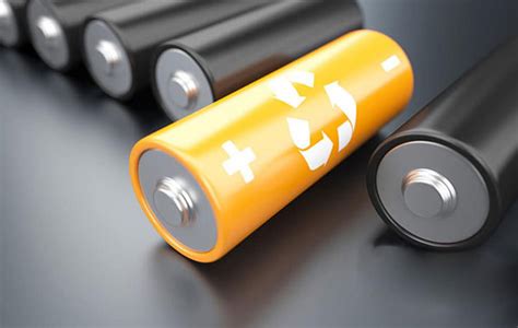 锂电池寿命标准是多少