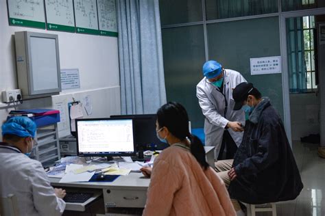 长沙市第一医院检验科流水线