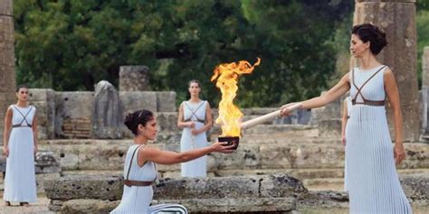 雅典奥运圣火在哪传递