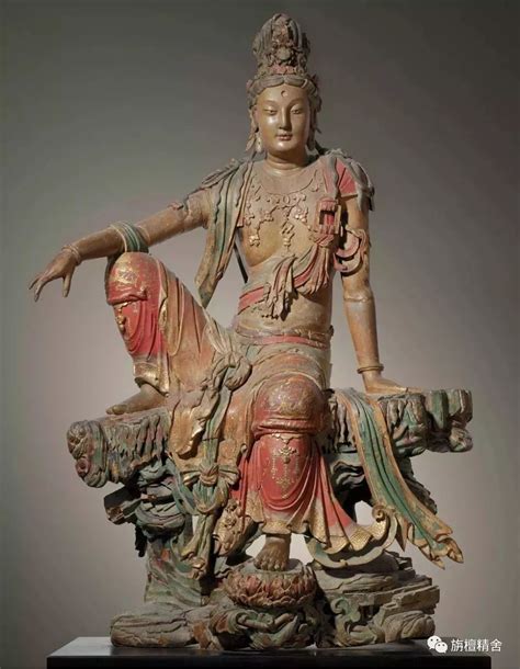 雕塑观音菩萨像