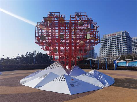 青岛不锈钢主题公园雕塑