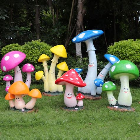 青岛玻璃钢蘑菇雕塑