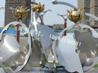 青海玻璃钢雕塑定制多少钱