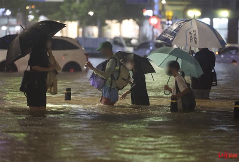 韩国暴雨导致一人死亡