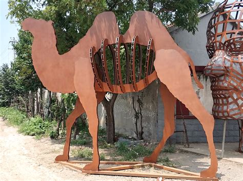 骆驼耐候钢雕塑