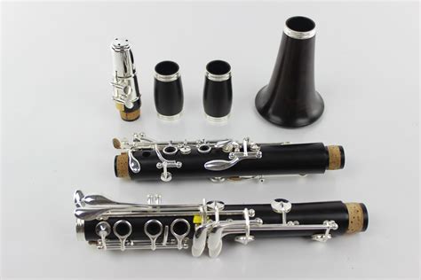 黑管是木管乐器吗