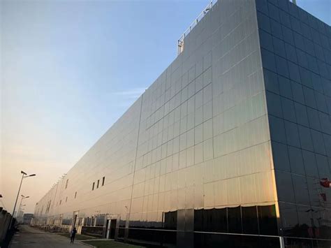 龙岩大型玻璃幕墙制作工厂